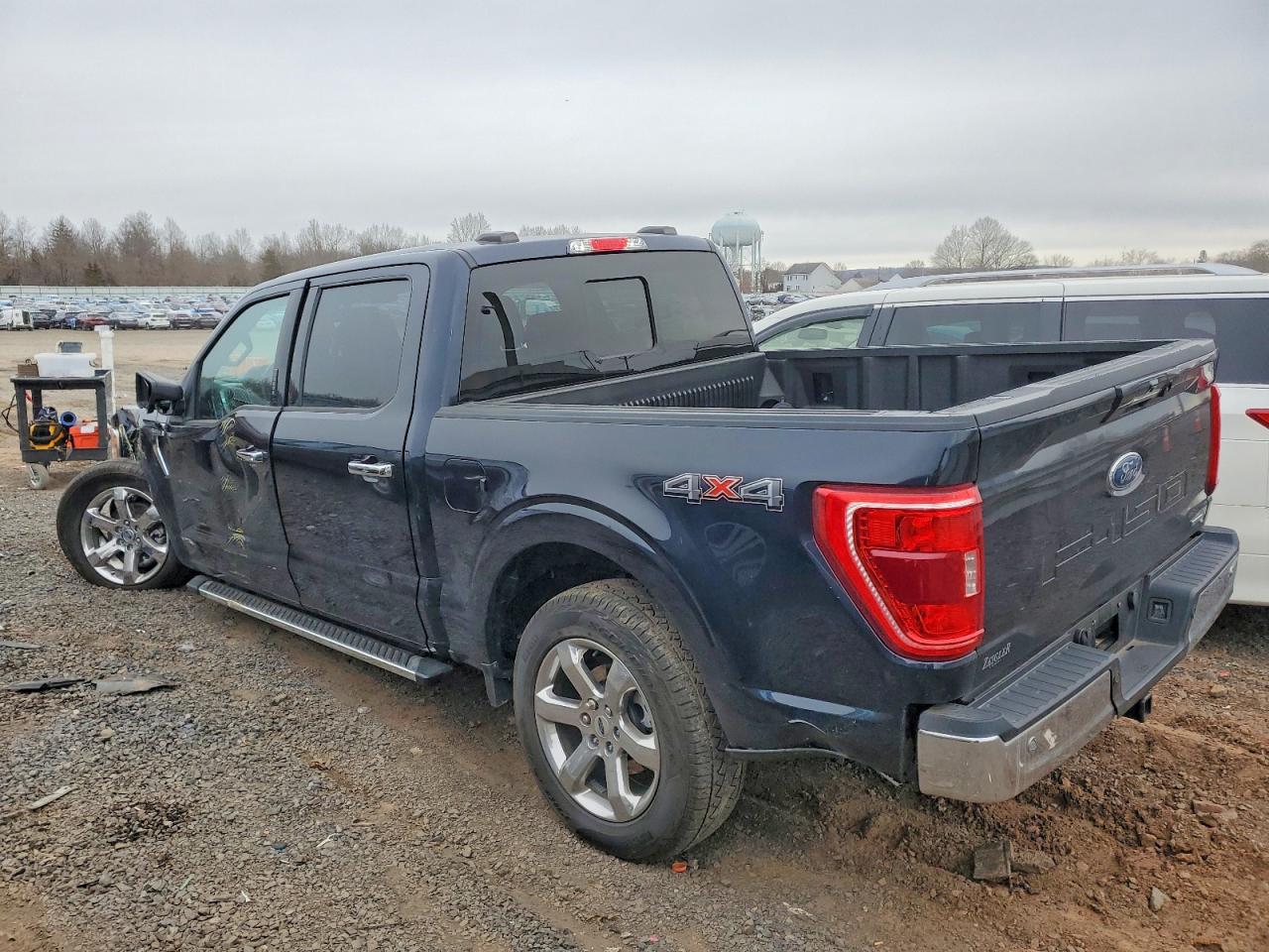 2022 FORD F150 SUPERCREW photo 2