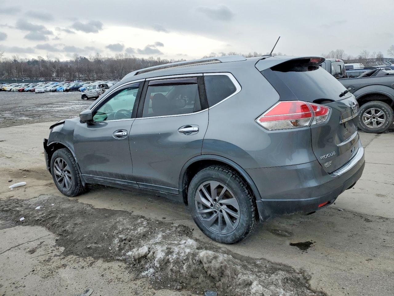 2016 NISSAN ROGUE S photo 2