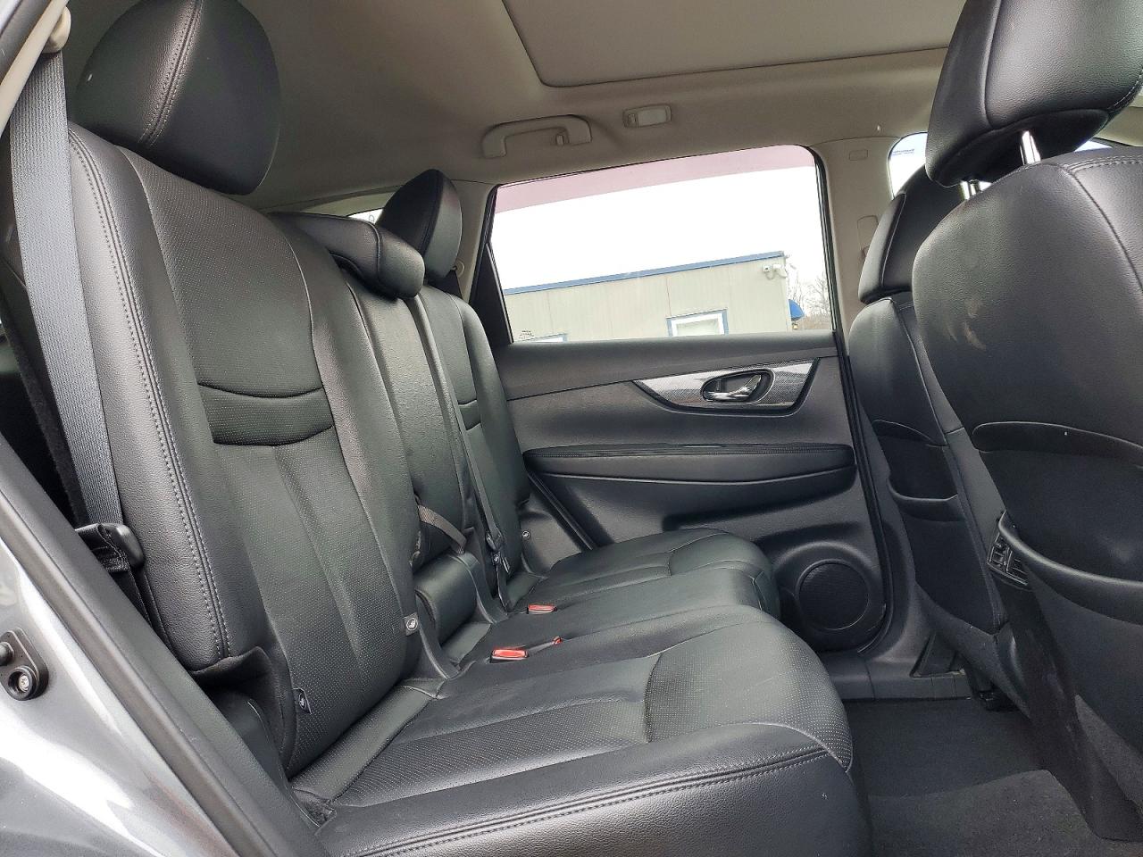 2016 NISSAN ROGUE S photo 10