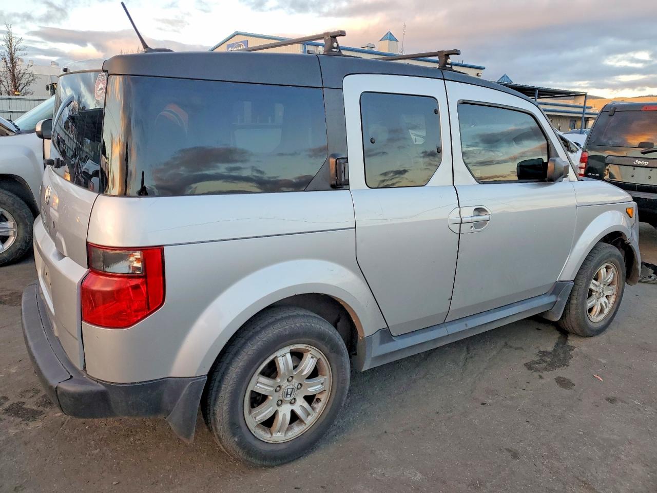 2006 HONDA ELEMENT EX photo 3