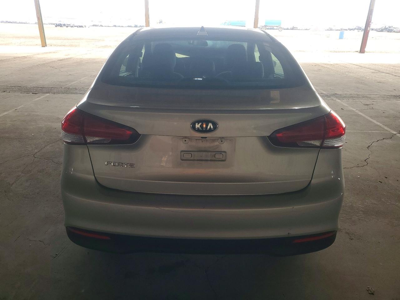 2018 KIA FORTE LX photo 6