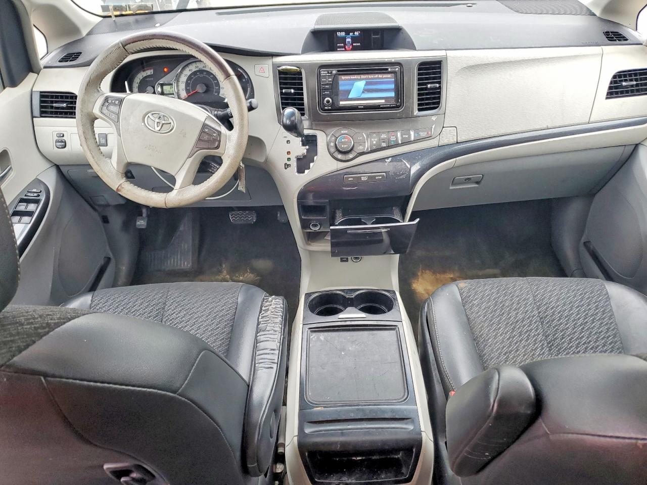 2013 TOYOTA SIENNA SPORT photo 15