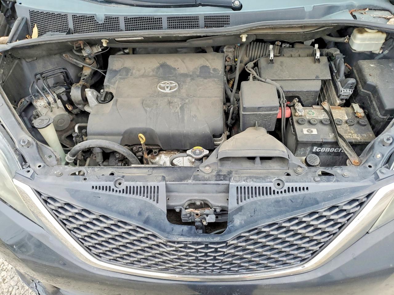 2013 TOYOTA SIENNA SPORT photo 23