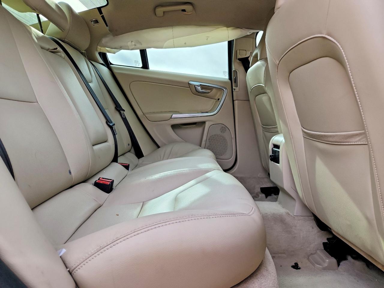 2015 VOLVO S60 PREMIER photo 10