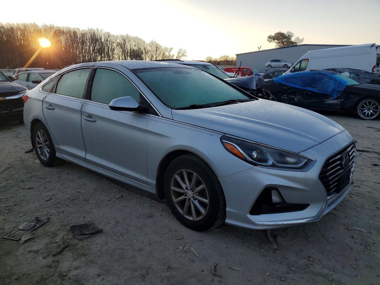 2018 HYUNDAI SONATA SE photo 4
