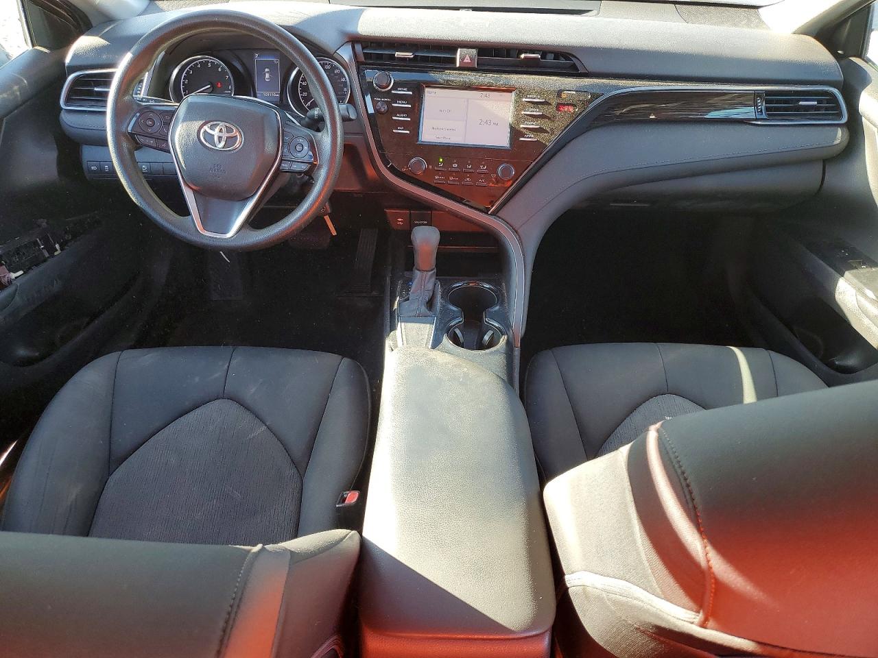 2019 TOYOTA CAMRY L photo 8