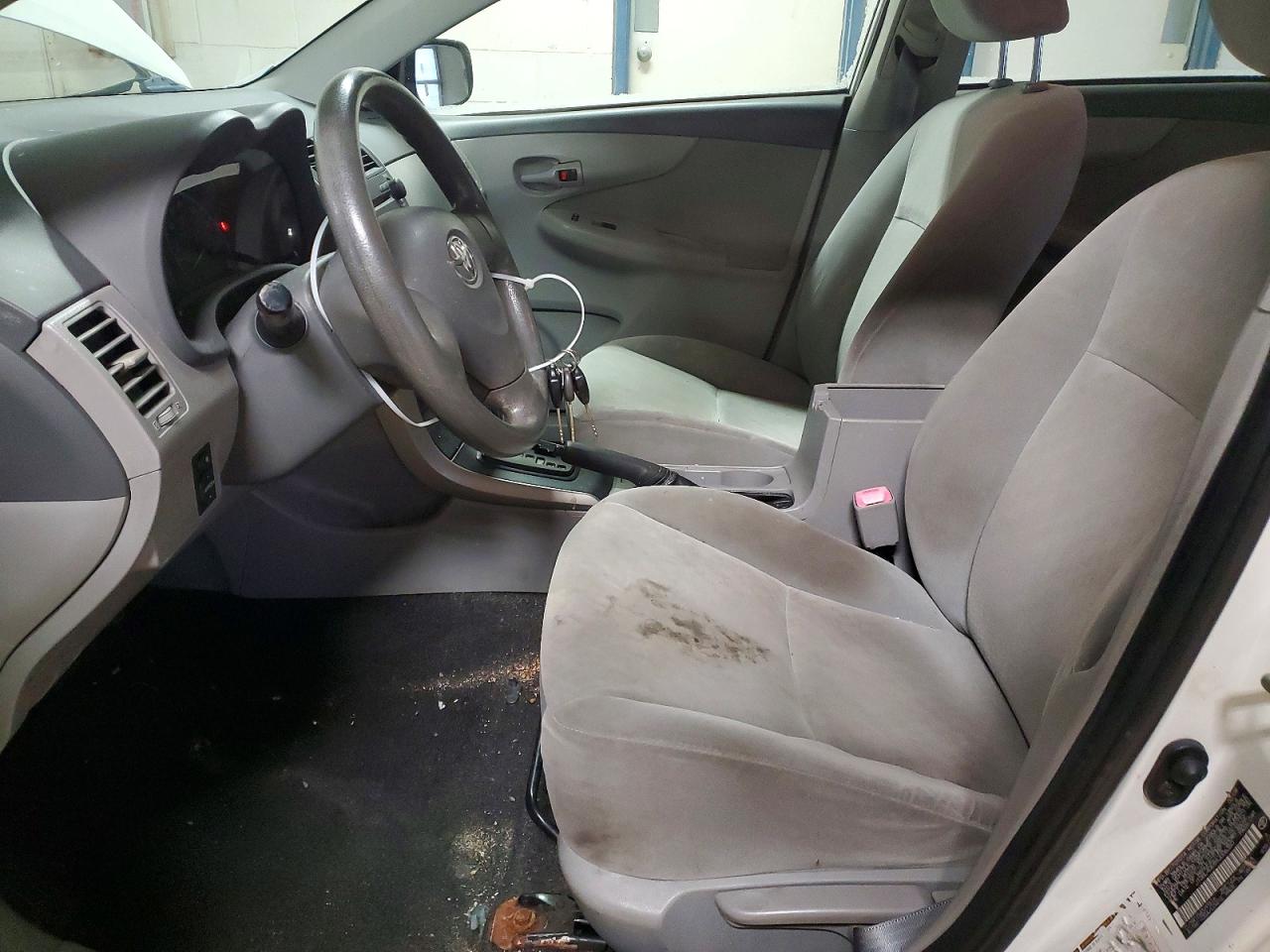 2009 TOYOTA COROLLA BASE photo 13
