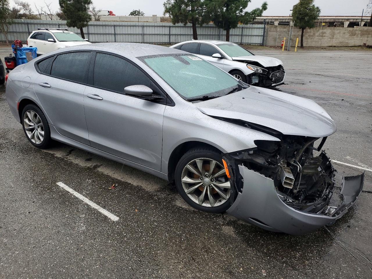 2015 CHRYSLER 200 S photo 4
