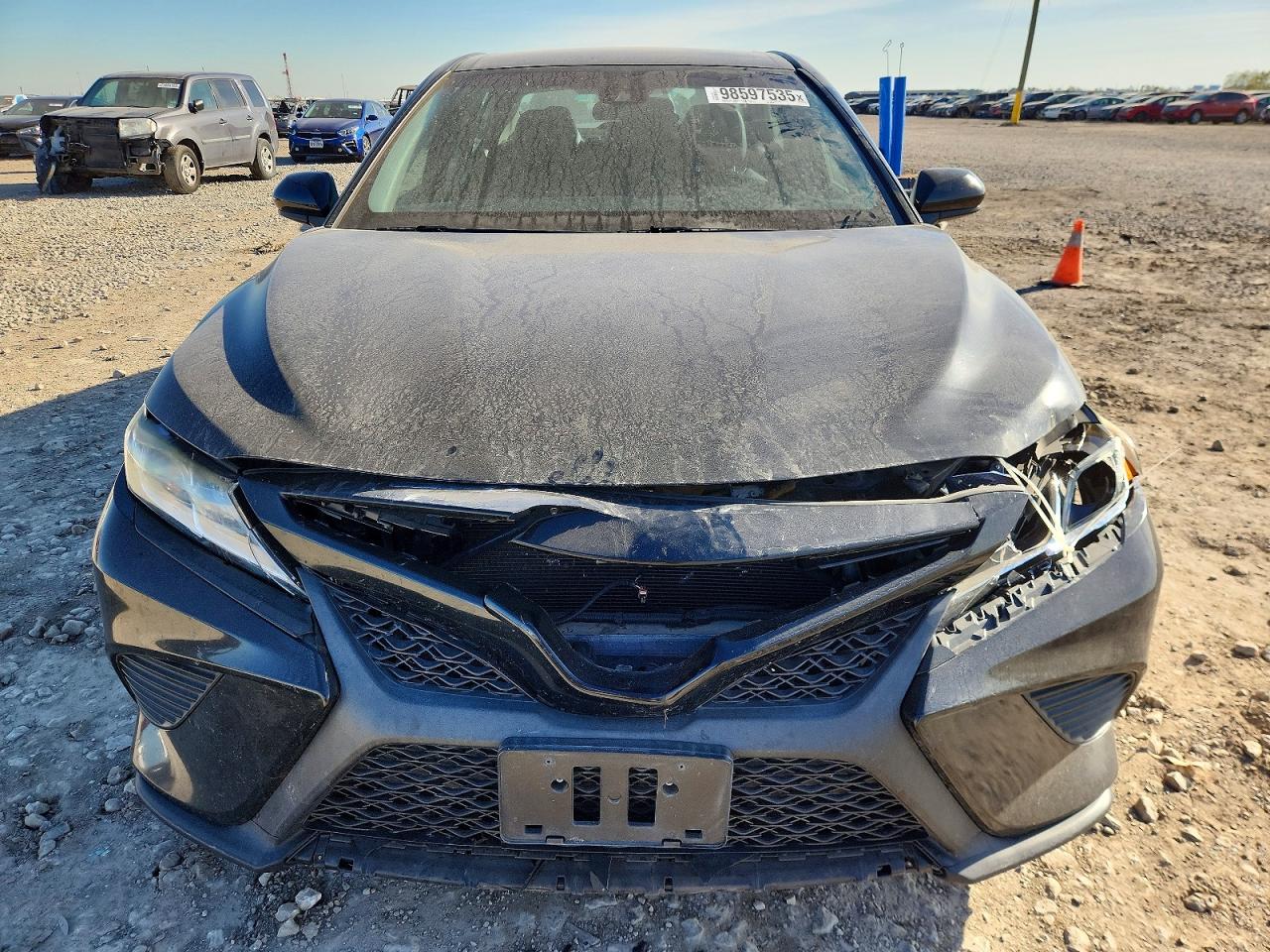 2018 TOYOTA CAMRY photo 5