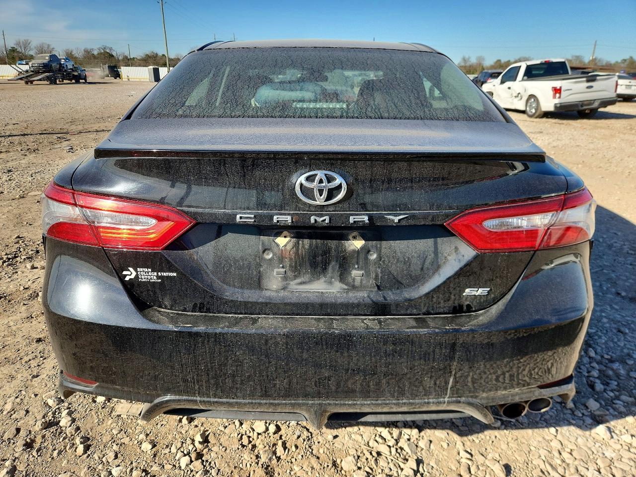 2018 TOYOTA CAMRY photo 6