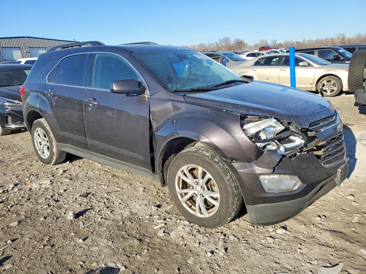 2016 CHEVROLET EQUINOX LT photo 4