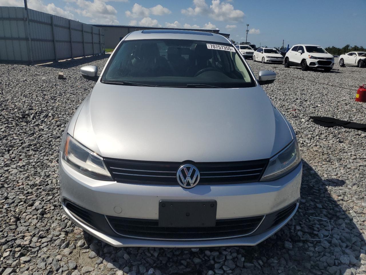 2013 VOLKSWAGEN JETTA SE photo 5