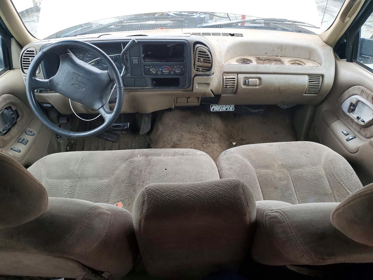 1996 CHEVROLET GMT-400 C1500 photo 8
