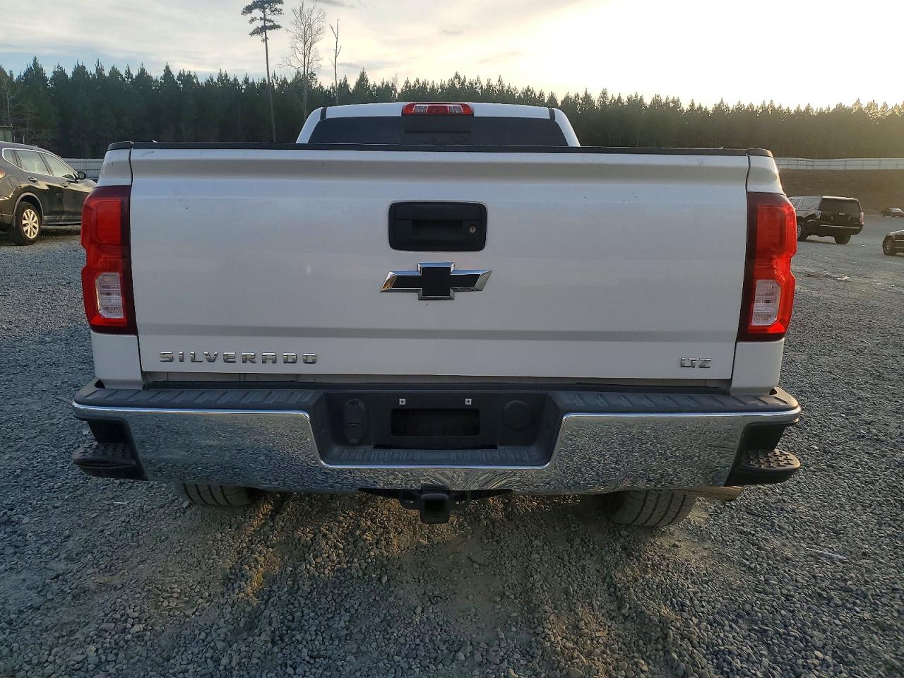 2016 CHEVROLET SILVERADO C1500 LTZ photo 6