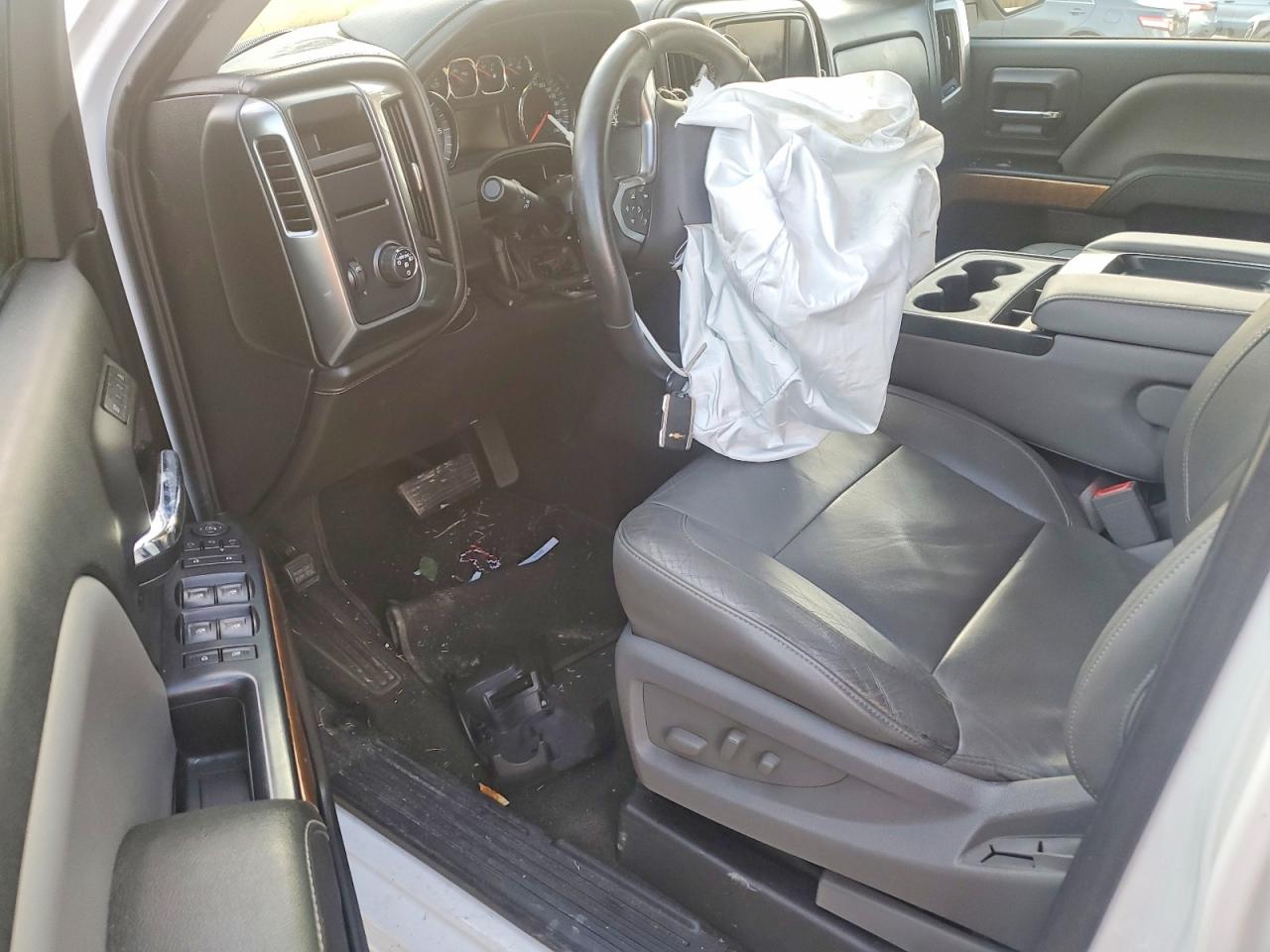 2016 CHEVROLET SILVERADO C1500 LTZ photo 8