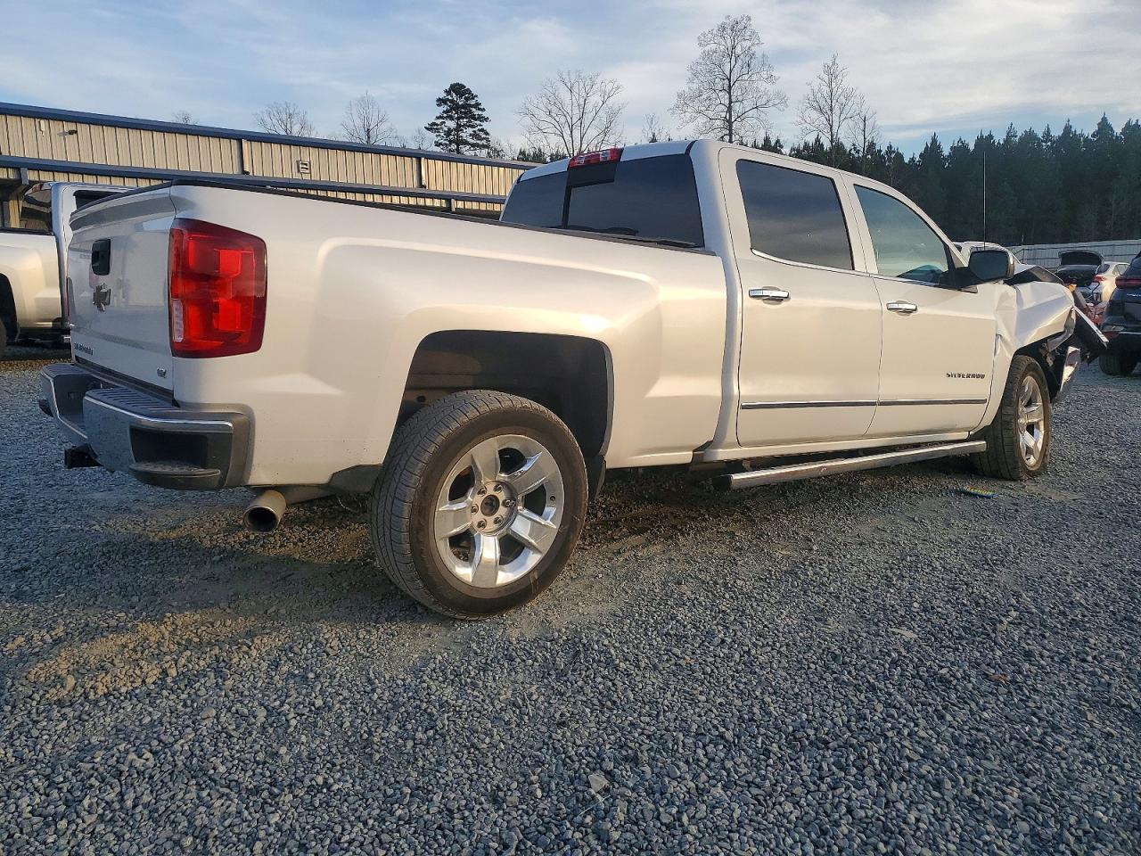 2016 CHEVROLET SILVERADO C1500 LTZ photo 3