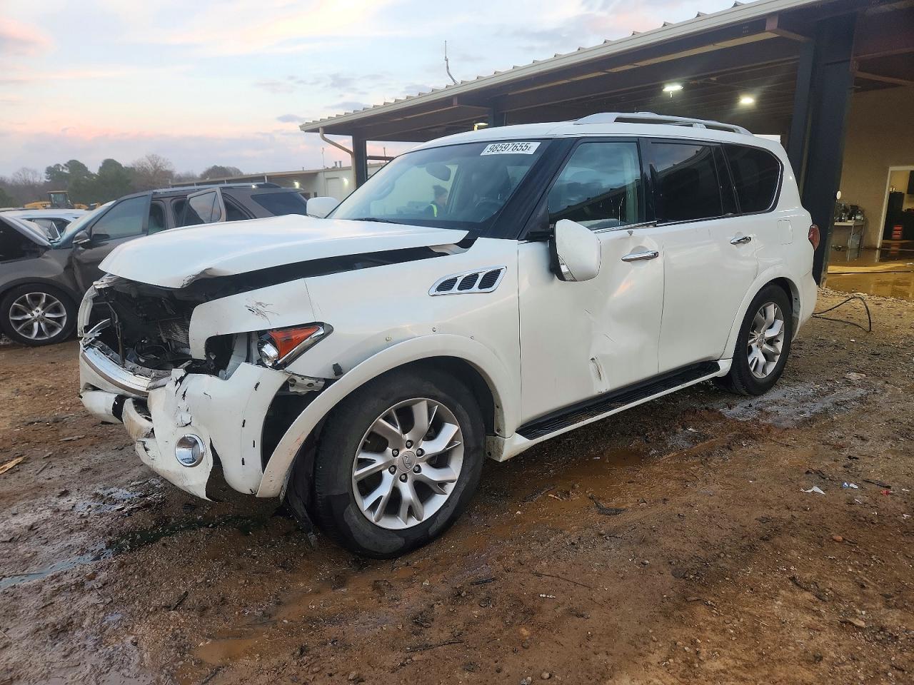 2011 INFINITI QX56