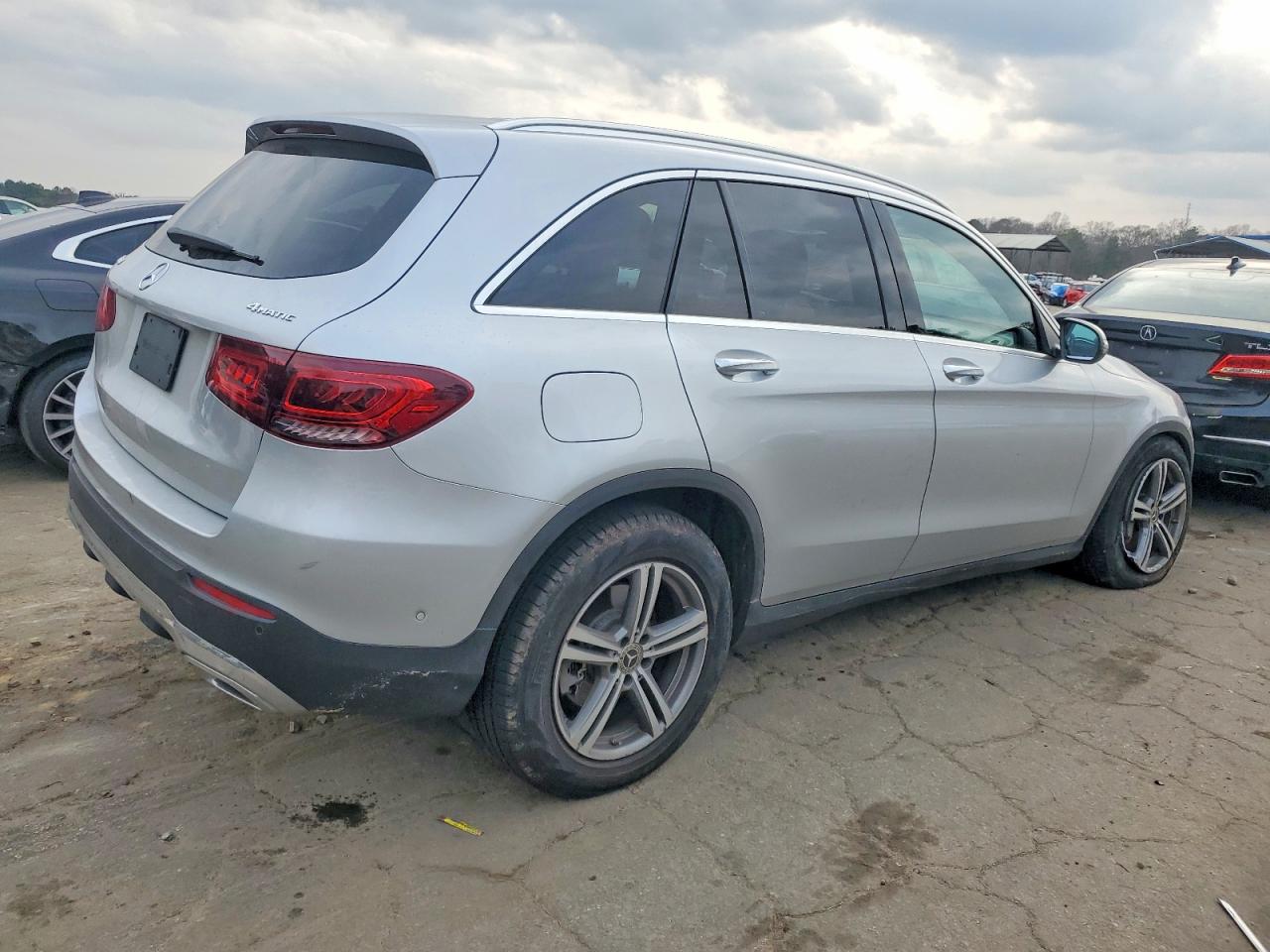 2020 MERCEDES-BENZ GLC 300 4MATIC photo 3