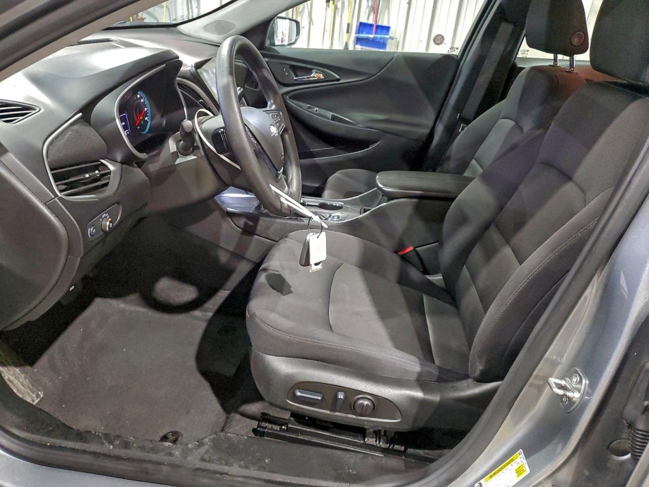 2024 CHEVROLET MALIBU LT photo 7