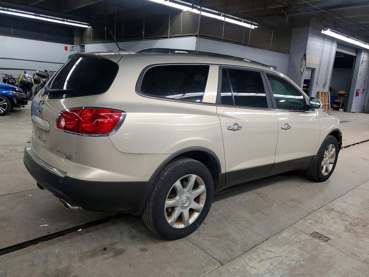 2008 BUICK ENCLAVE CXL photo 3