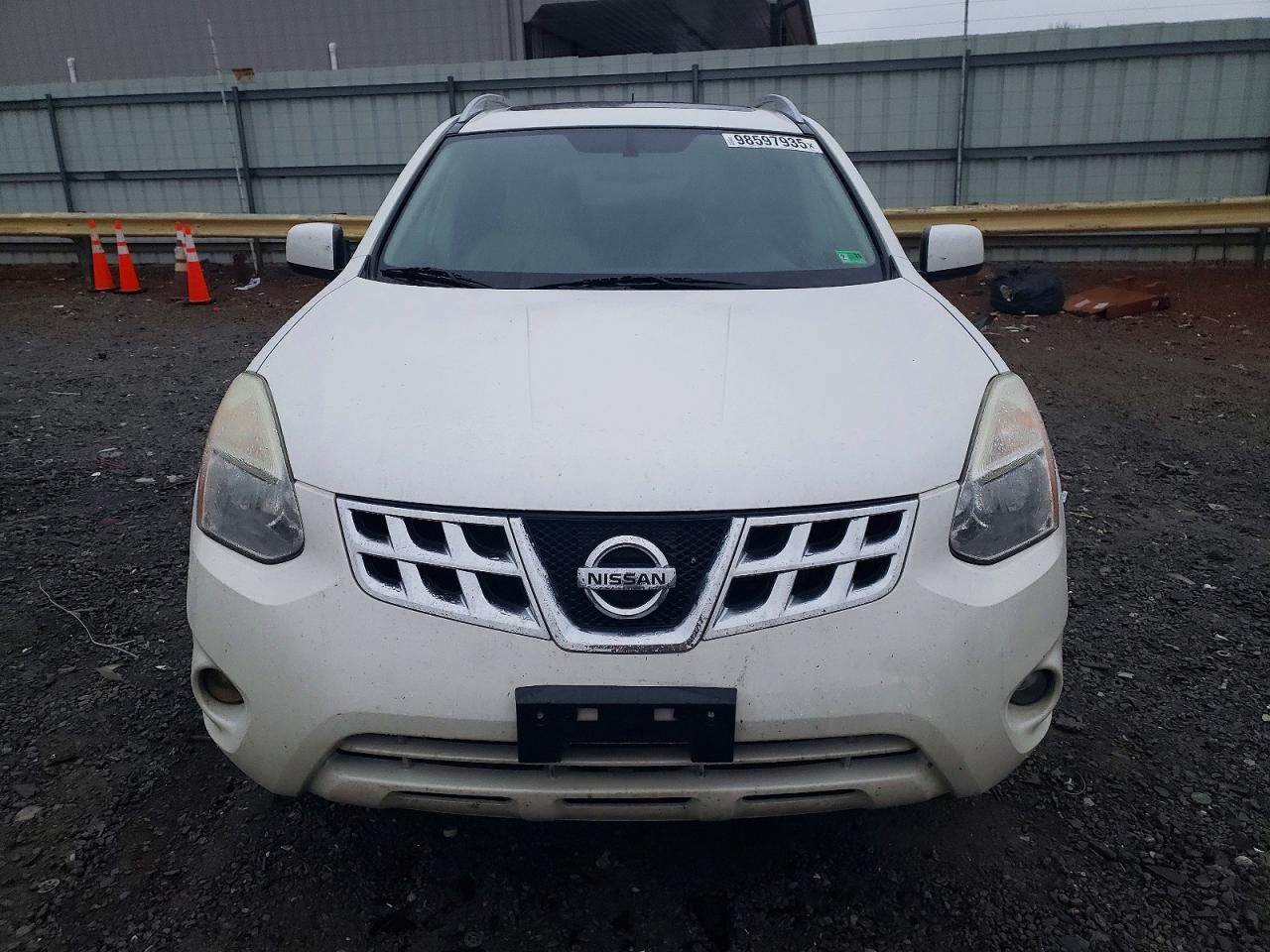 2011 NISSAN ROGUE S photo 5