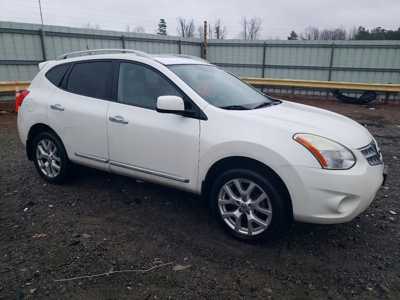 2011 NISSAN ROGUE S photo 4