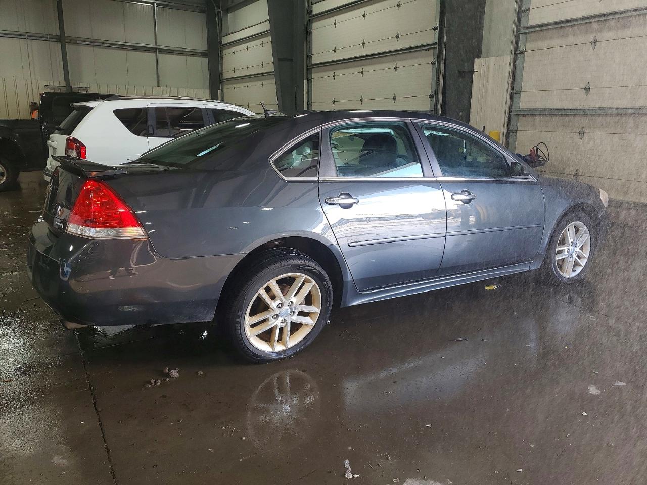 2013 CHEVROLET IMPALA LTZ photo 3