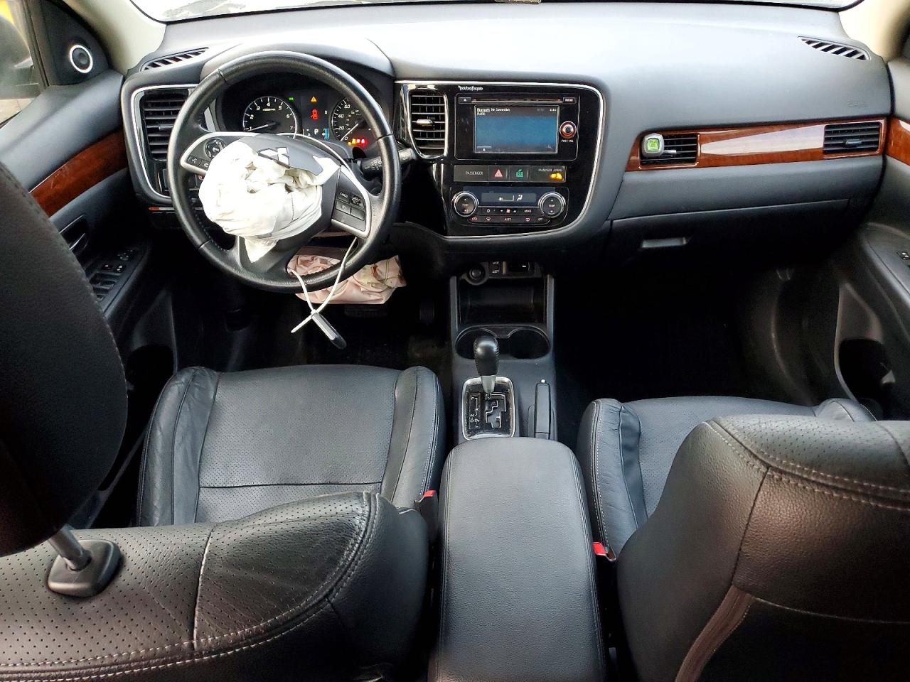 2014 MITSUBISHI OUTLANDER SE photo 8