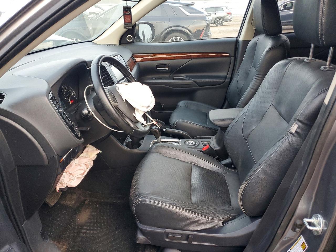 2014 MITSUBISHI OUTLANDER SE photo 7