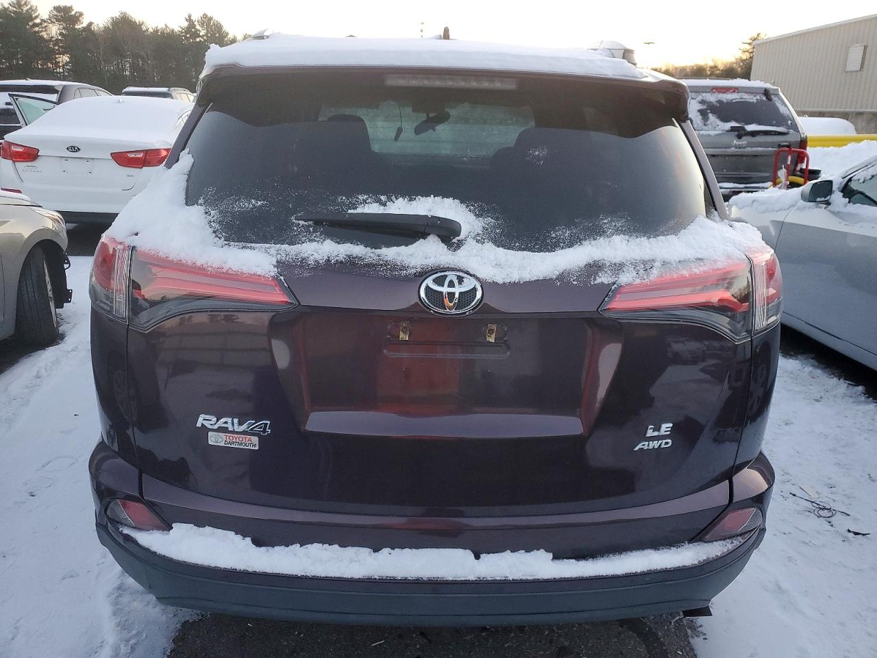 2016 TOYOTA RAV4 LE photo 6