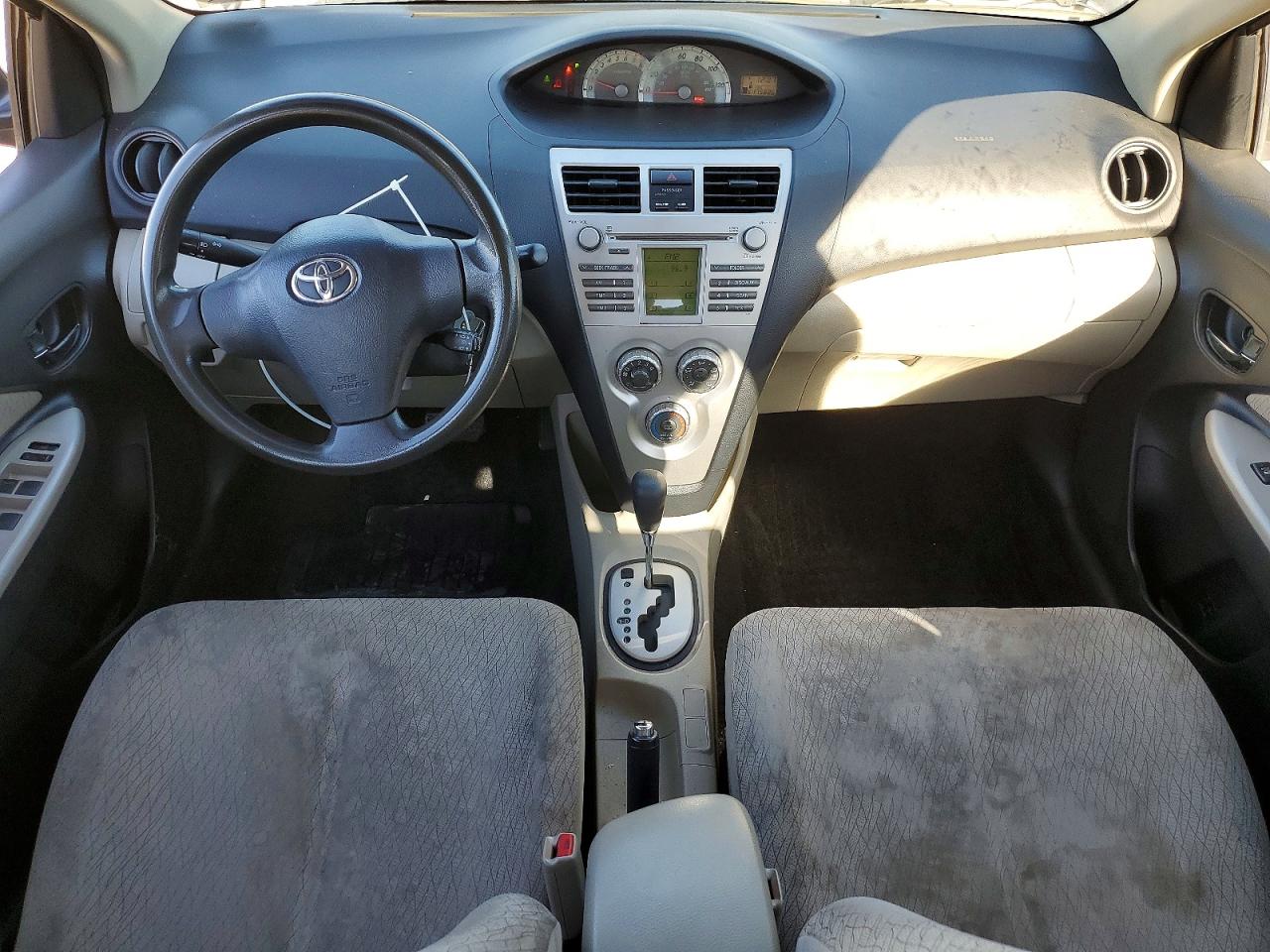 2007 TOYOTA YARIS photo 8