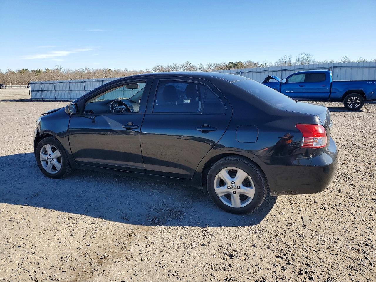 2007 TOYOTA YARIS photo 2