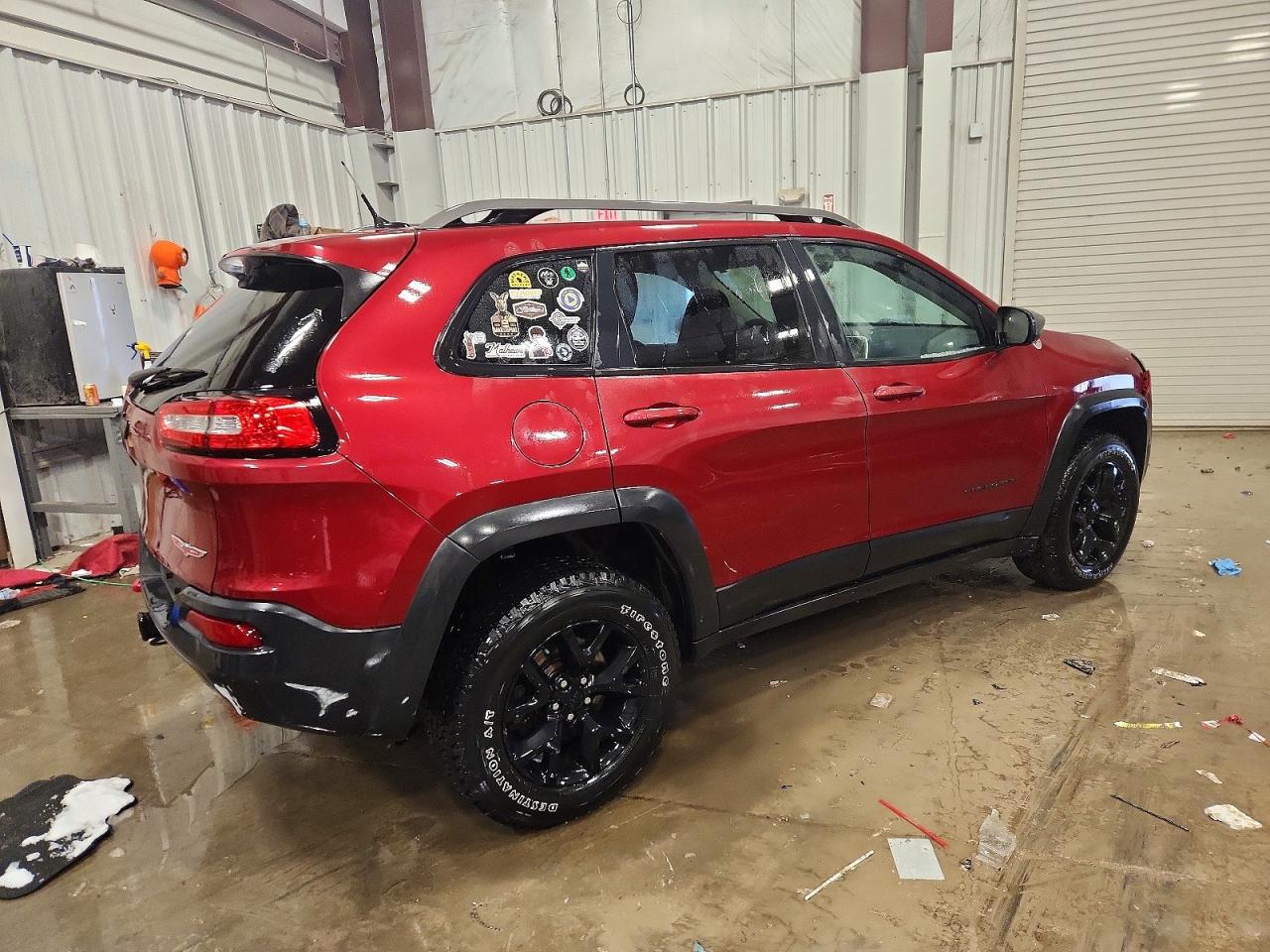 2015 JEEP CHEROKEE TRAILHAWK photo 3