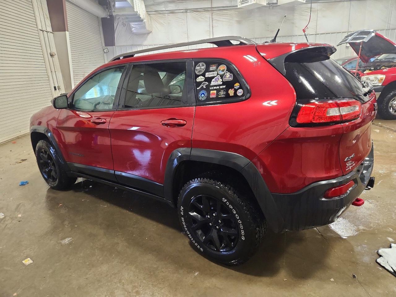 2015 JEEP CHEROKEE TRAILHAWK photo 2