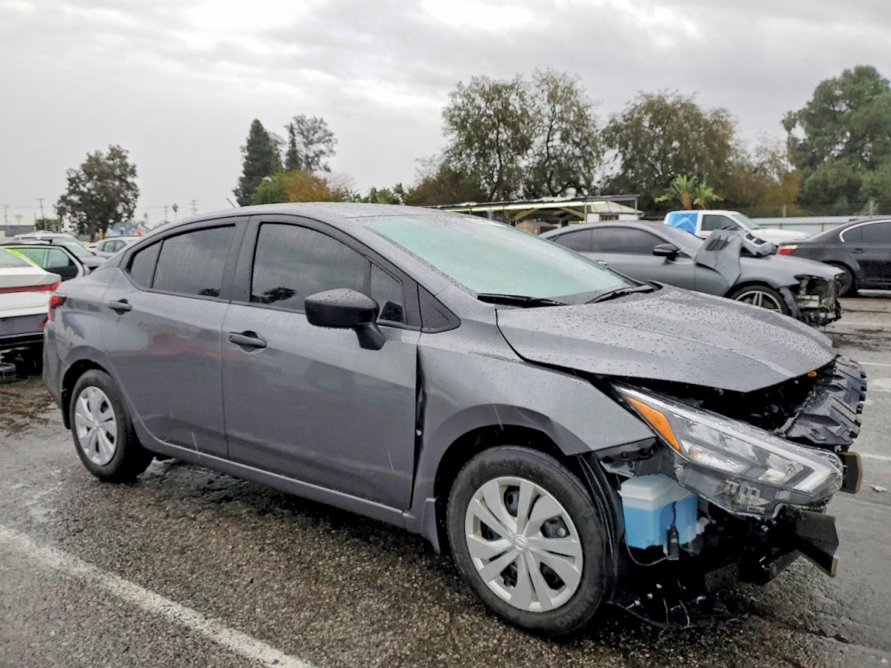 2025 NISSAN VERSA S photo 4