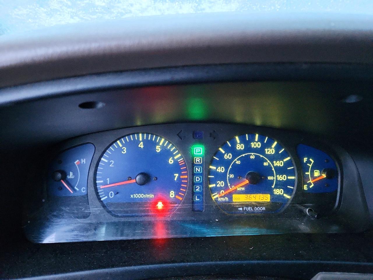2003 TOYOTA SIENNA LE photo 9