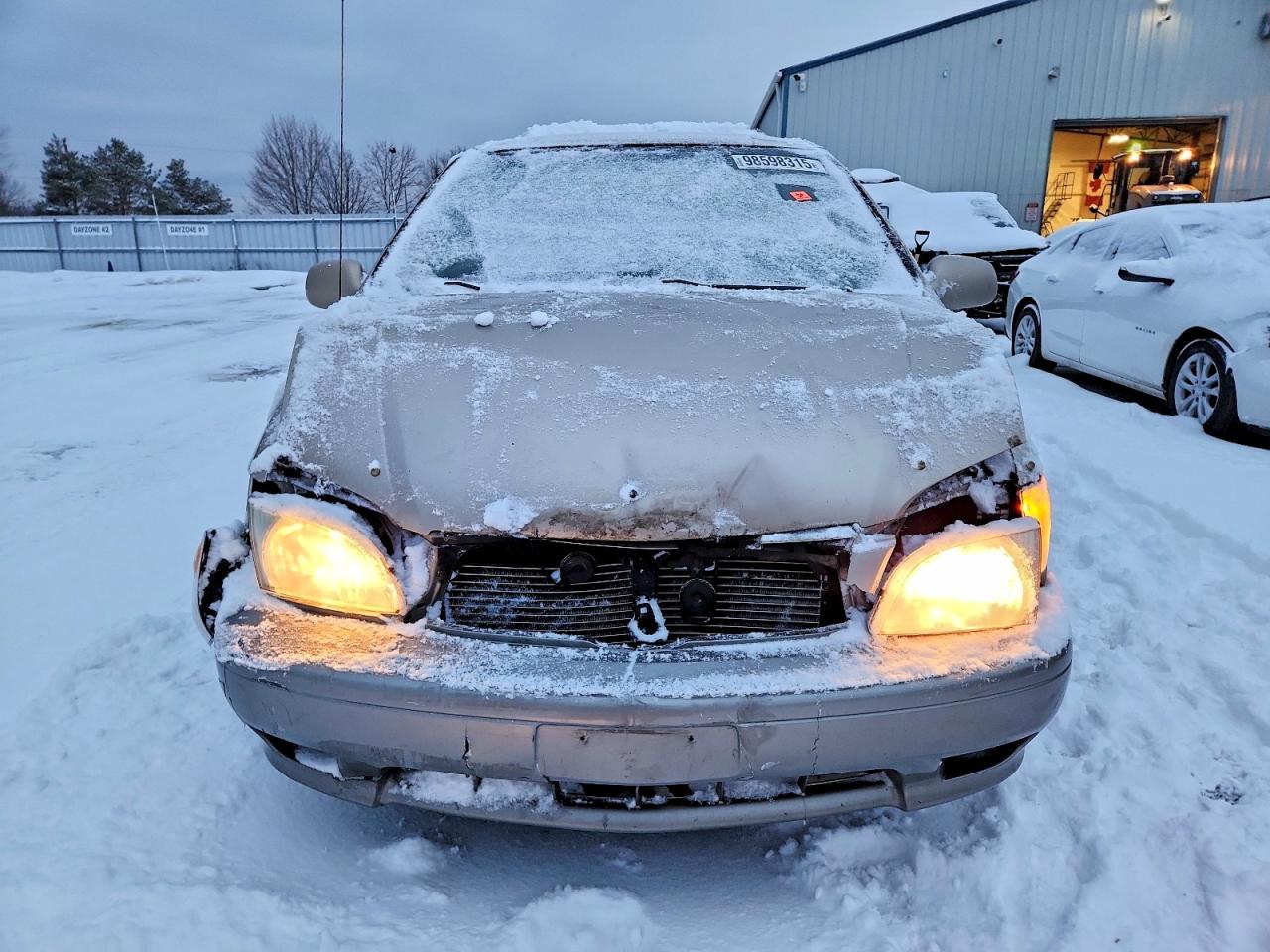 2003 TOYOTA SIENNA LE photo 5