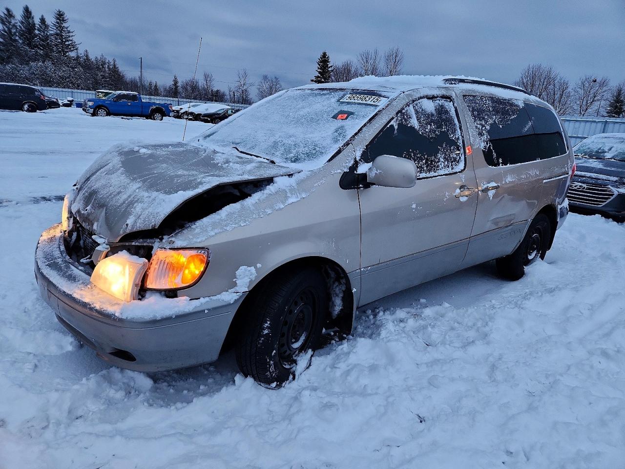 2003 TOYOTA SIENNA