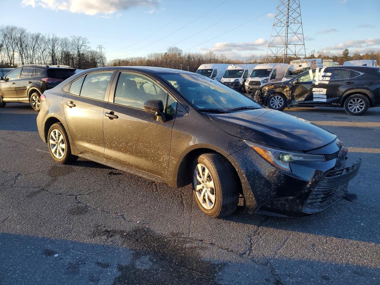 2024 TOYOTA COROLLA LE photo 4