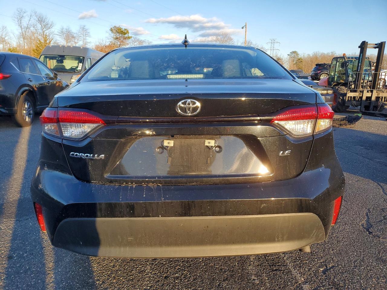 2024 TOYOTA COROLLA LE photo 6