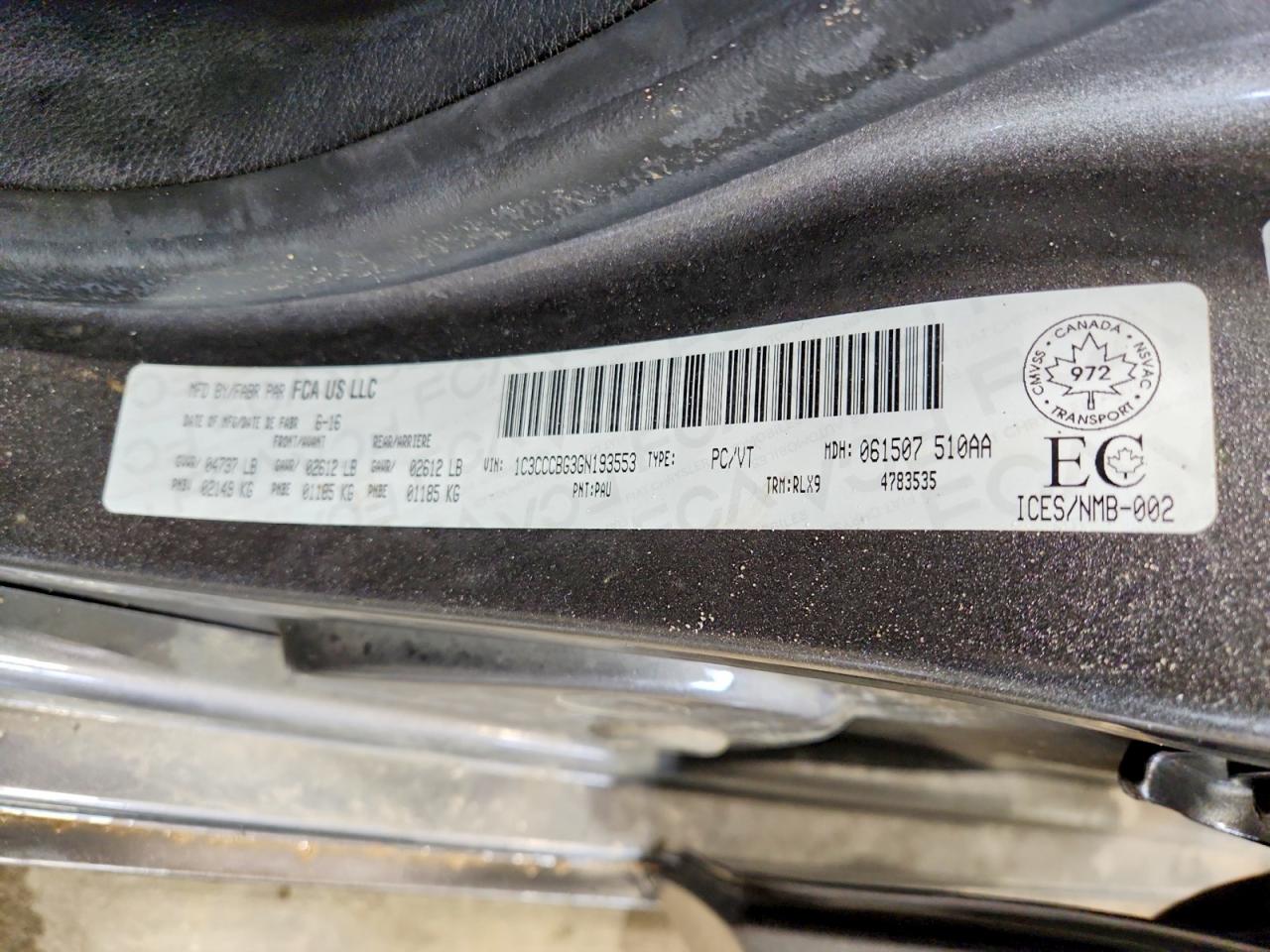 2016 CHRYSLER 200 S photo 12