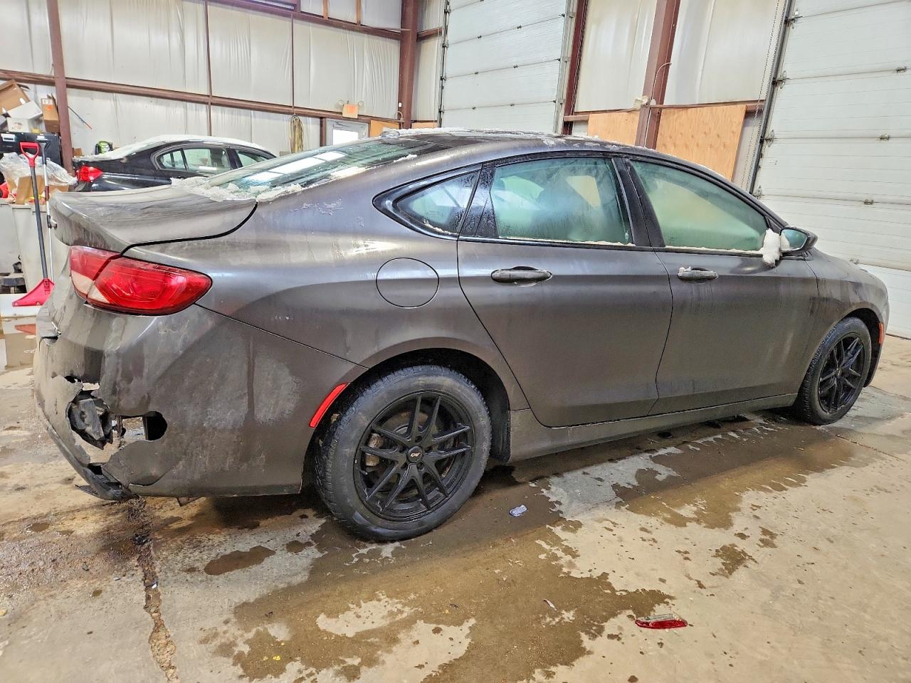 2016 CHRYSLER 200 S photo 3