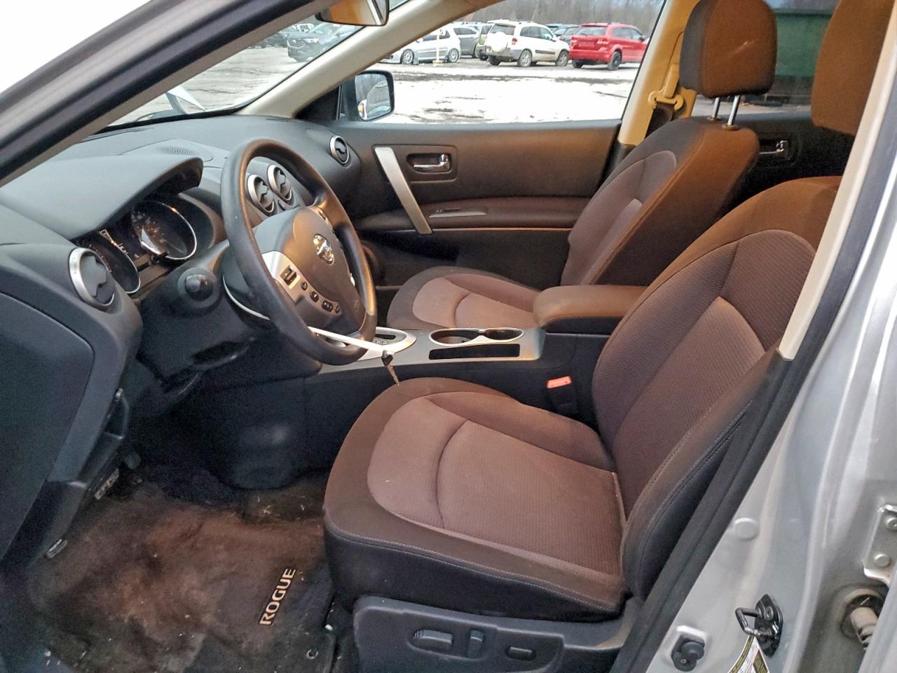 2011 NISSAN ROGUE S photo 19
