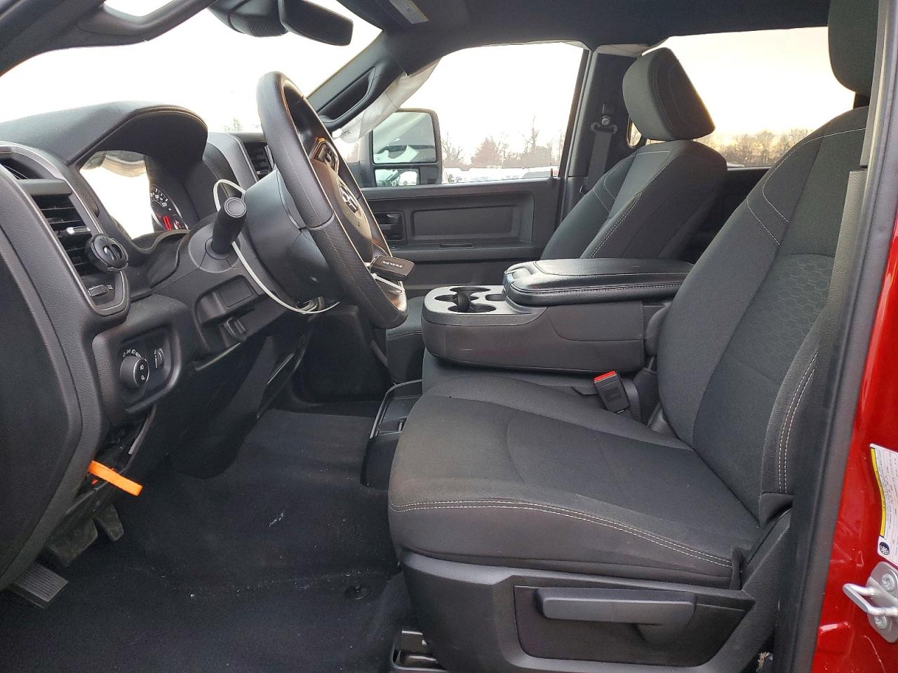 2026 RAM 2500 TRADESMAN photo 13