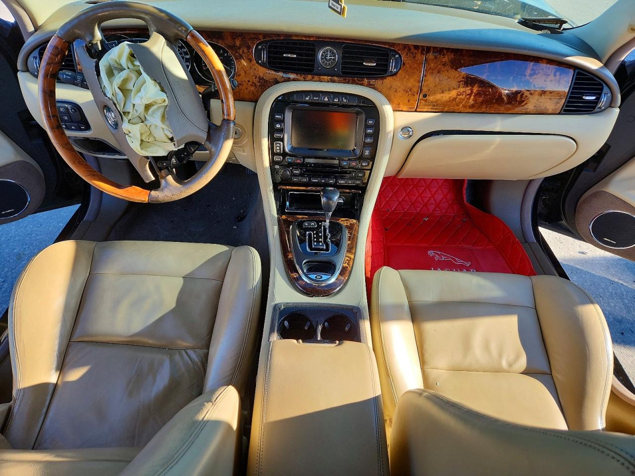 2005 JAGUAR XJR photo 8