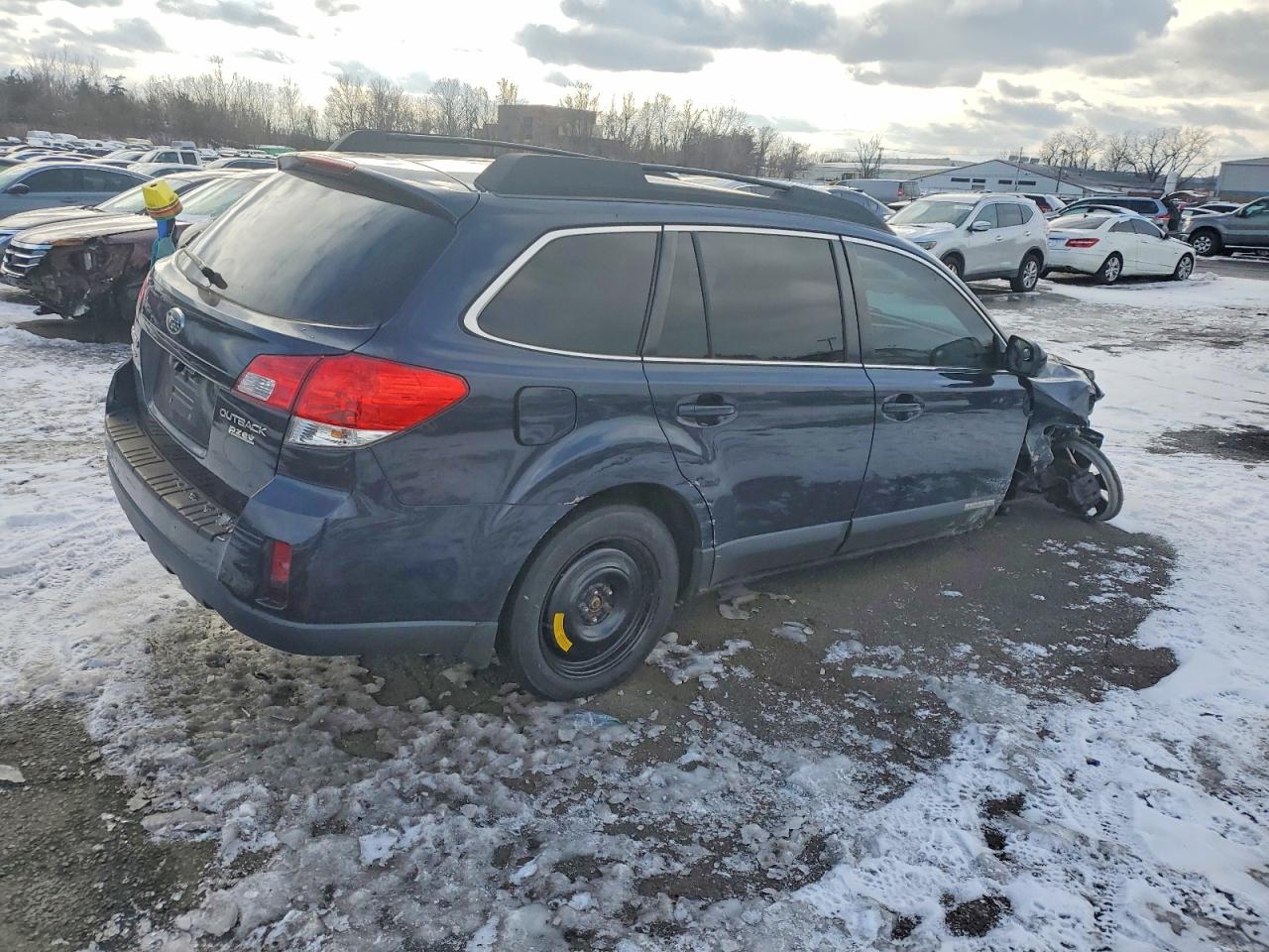 2012 SUBARU OUTBACK 2.5I PREMIUM photo 3