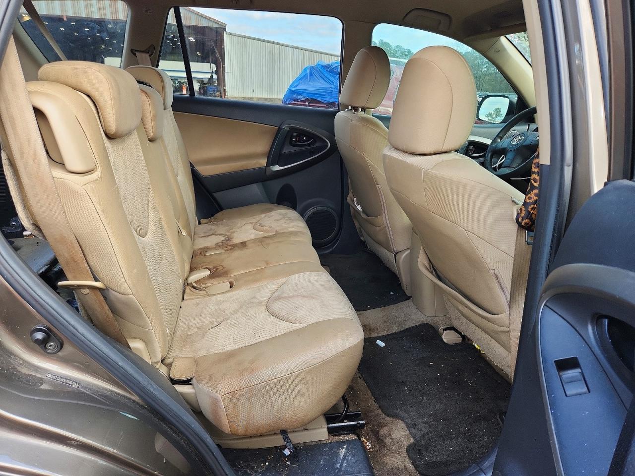 2010 TOYOTA RAV4 photo 21
