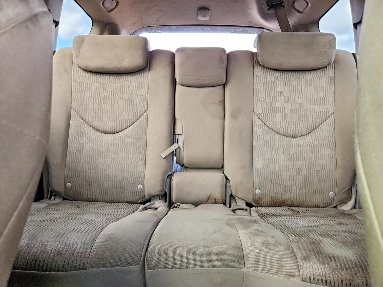 2010 TOYOTA RAV4 photo 19