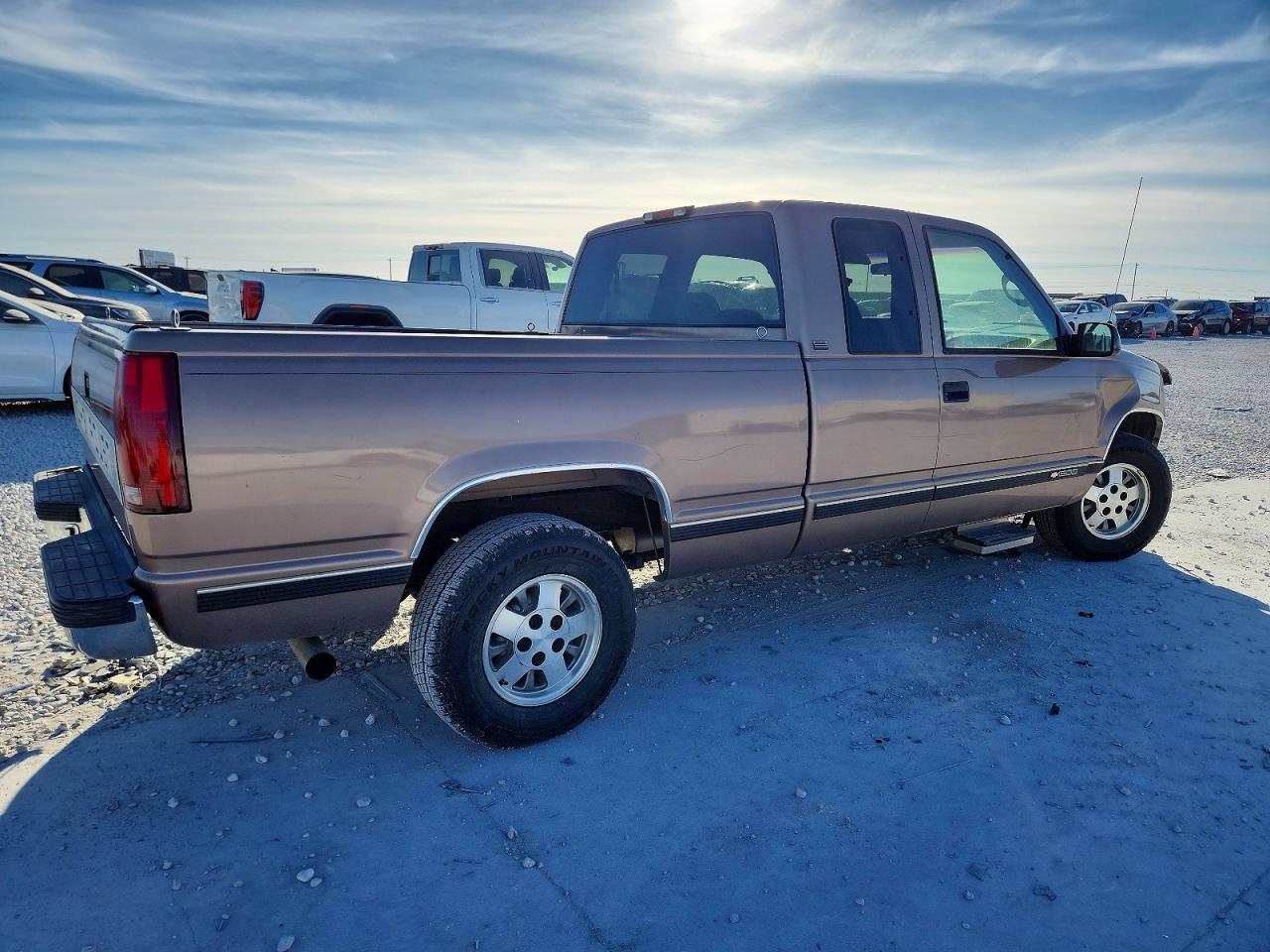 1995 CHEVROLET GMT-400 C1500 photo 3