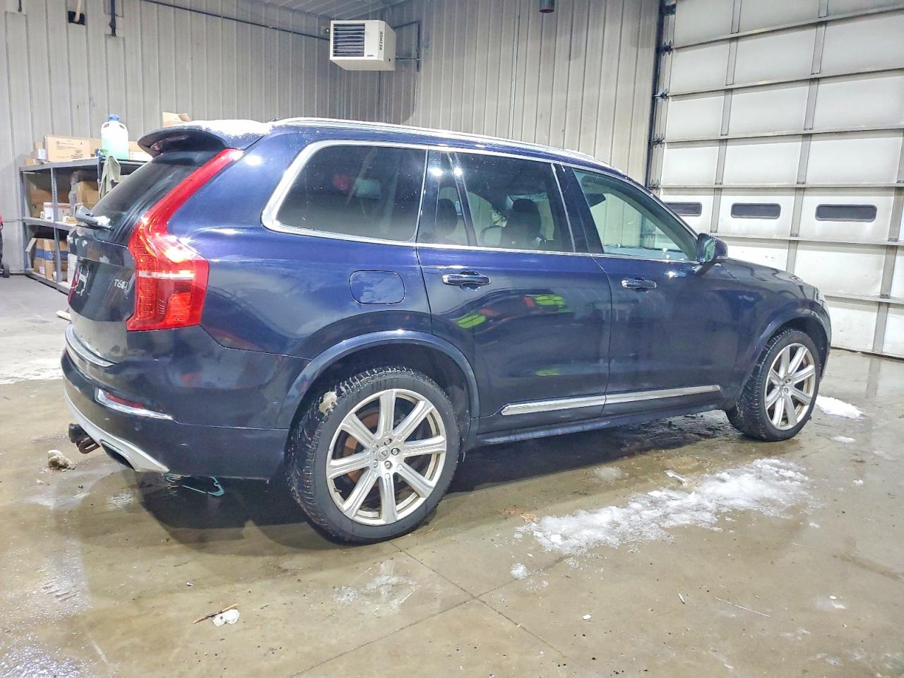 2017 VOLVO XC90 T6 photo 3